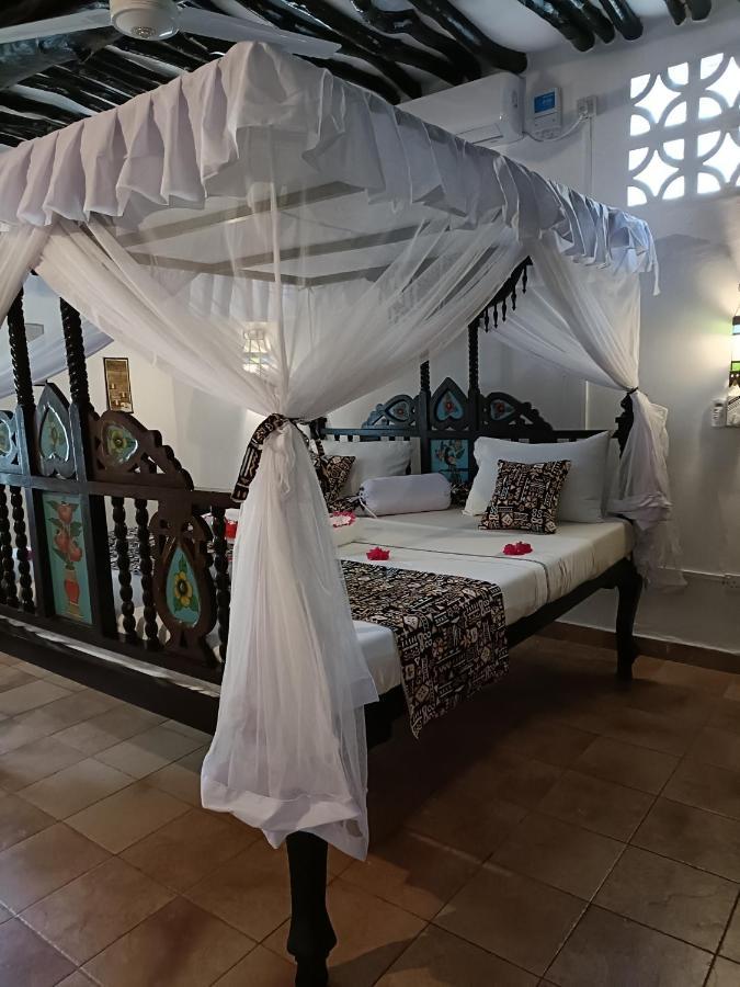 Tichi Villas - Diani Beach Exterior photo