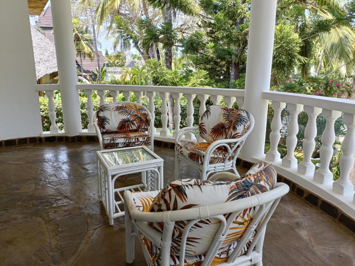 Tichi Villas - Diani Beach Exterior photo